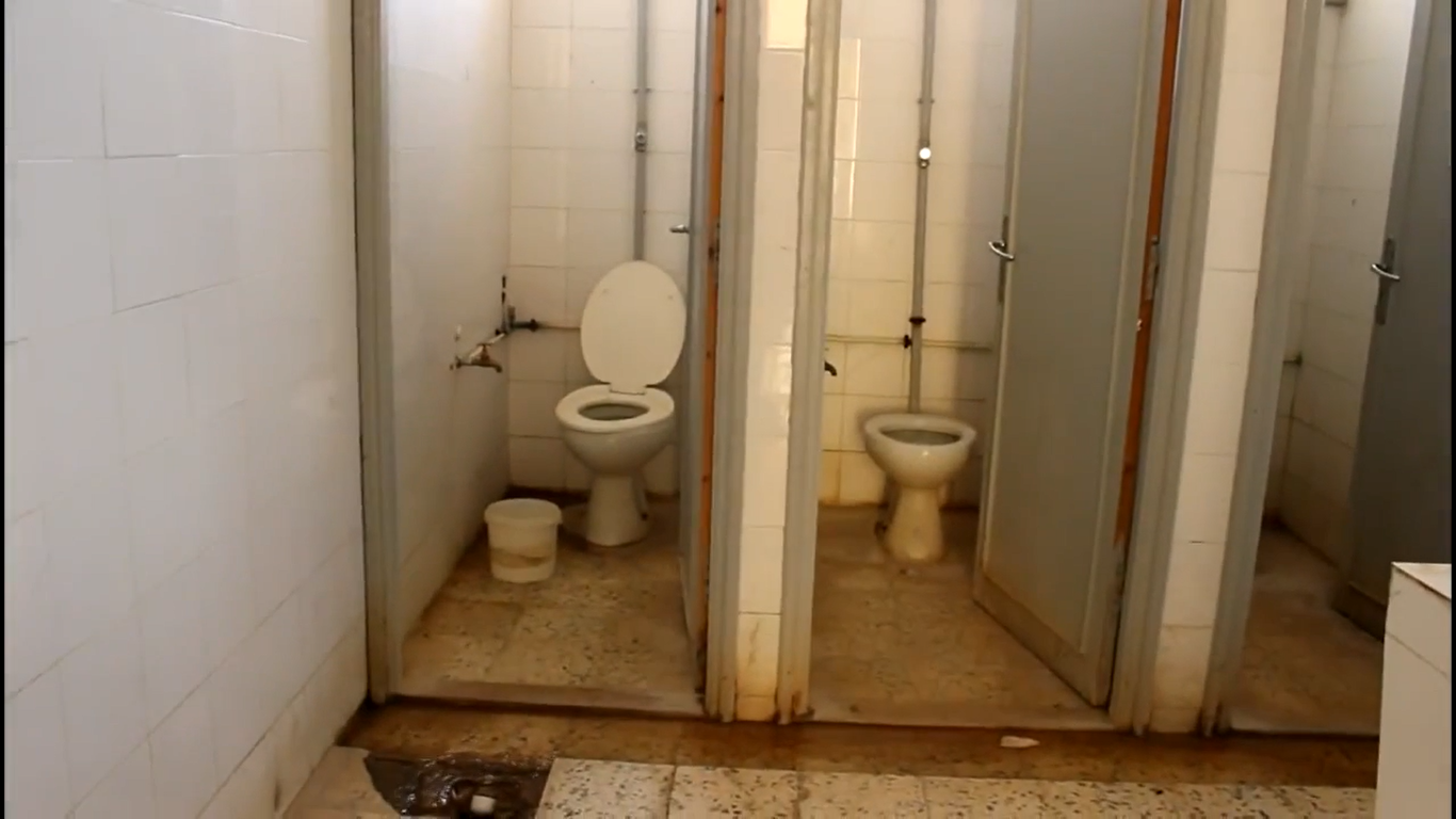 Toilette (2)